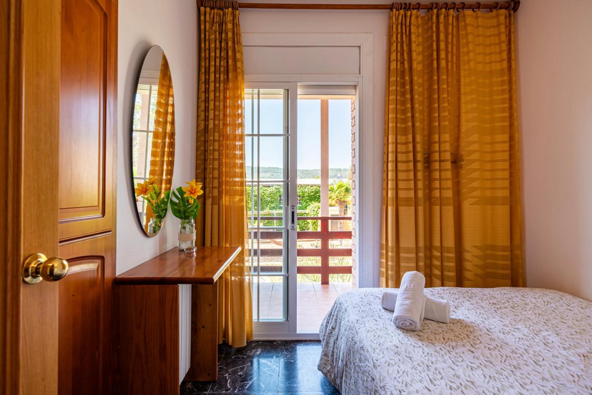 Espacio De Paz, Ideal Para Familias Villa Amalia La Llacuna Екстериор снимка
